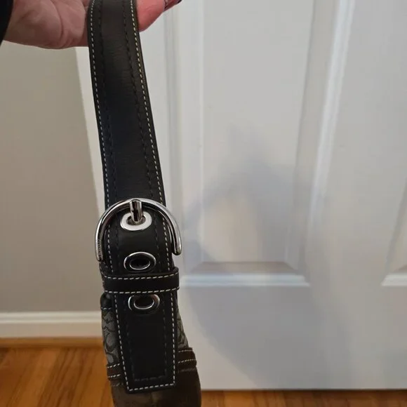 Coach Brown Suede Y2K soho shoulder bag - Picture 8 of 16